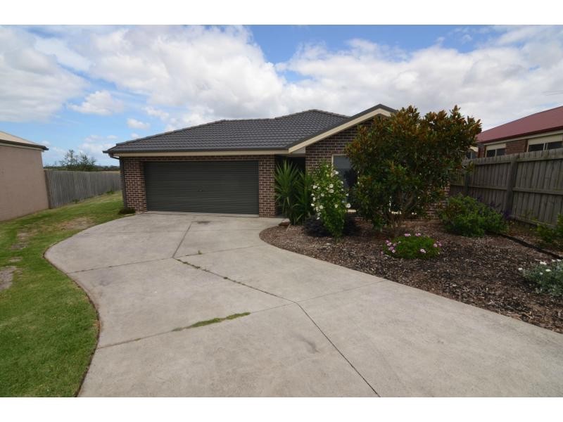 10 Cullen Drive, Lang Lang VIC 3984