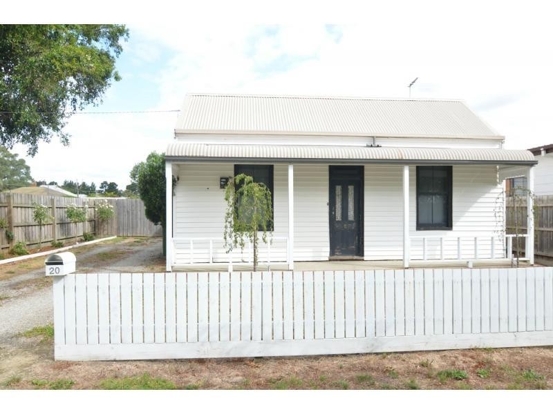 20 Carnarvon Street, Lang Lang VIC 3984