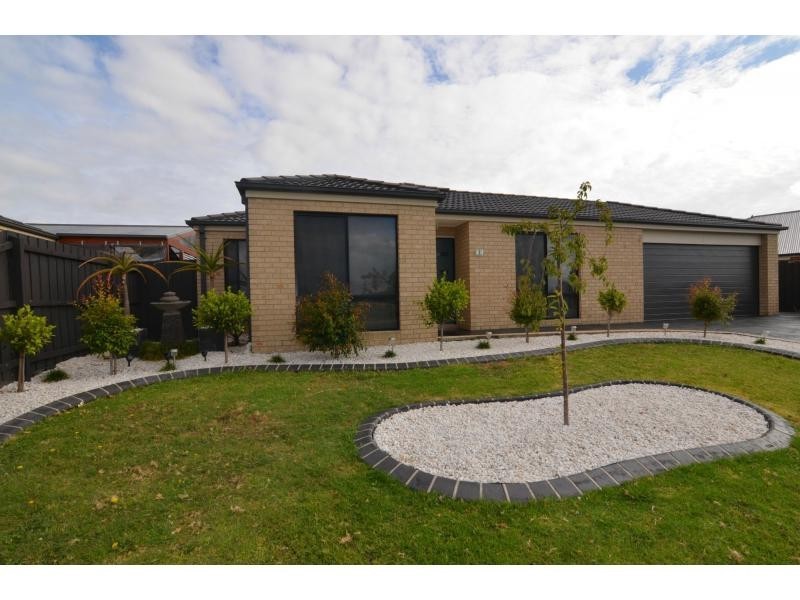 40 Bailey Boulevard, Koo Wee Rup VIC 3981
