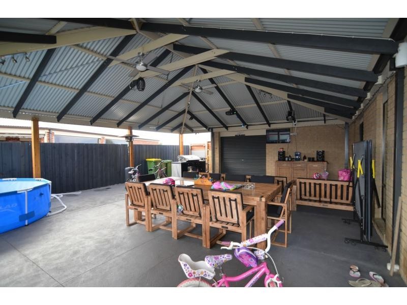 40 Bailey Boulevard, Koo Wee Rup VIC 3981