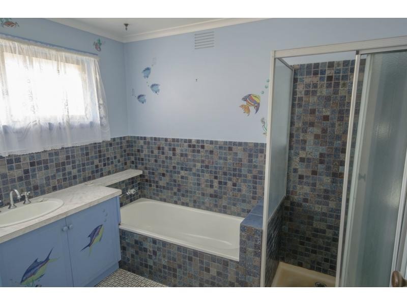 13 Nellie Street, Lang Lang VIC 3984