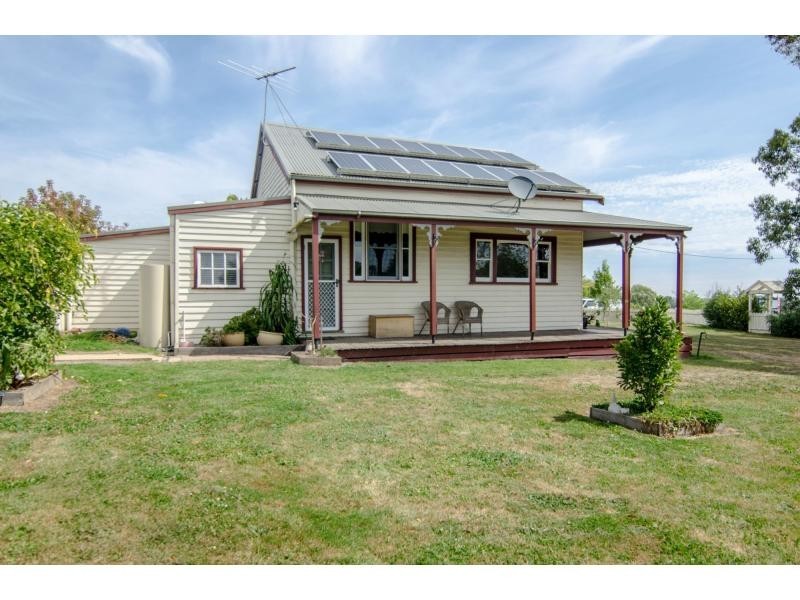 495 Loch Kernot Road, Woodleigh VIC 3945
