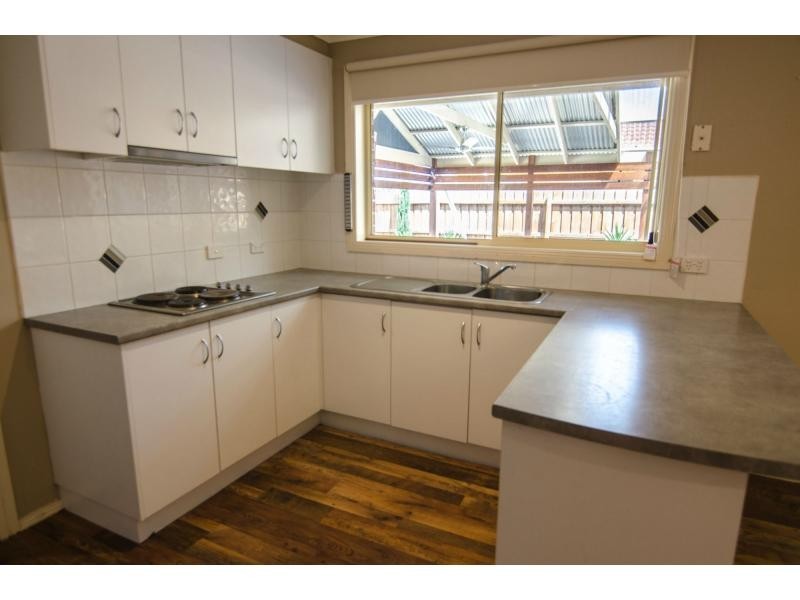 18 Bailey Boulevard, Koo Wee Rup VIC 3981