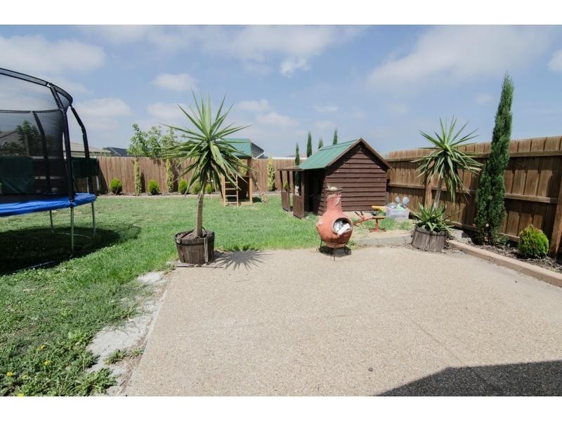 18 Bailey Boulevard, Koo Wee Rup VIC 3981