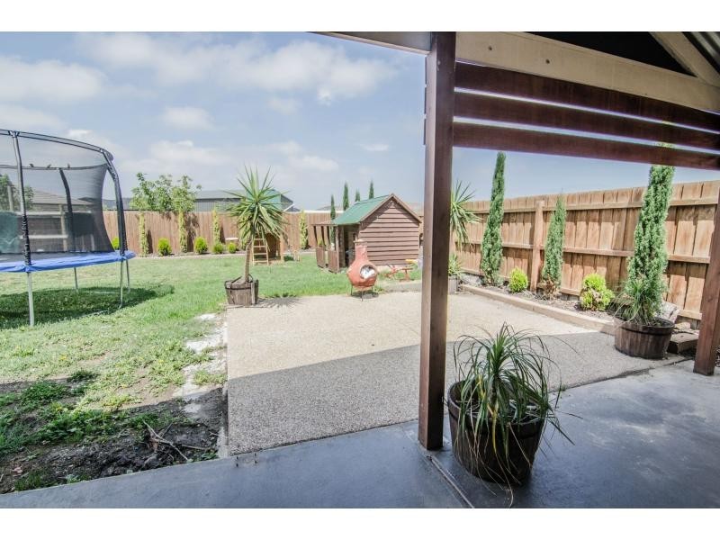 18 Bailey Boulevard, Koo Wee Rup VIC 3981