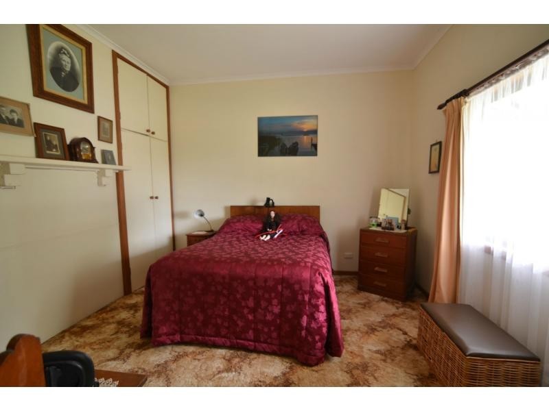 16 Gardner Street, Koo Wee Rup VIC 3981