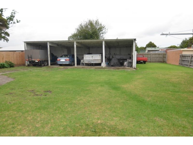 16 Gardner Street, Koo Wee Rup VIC 3981