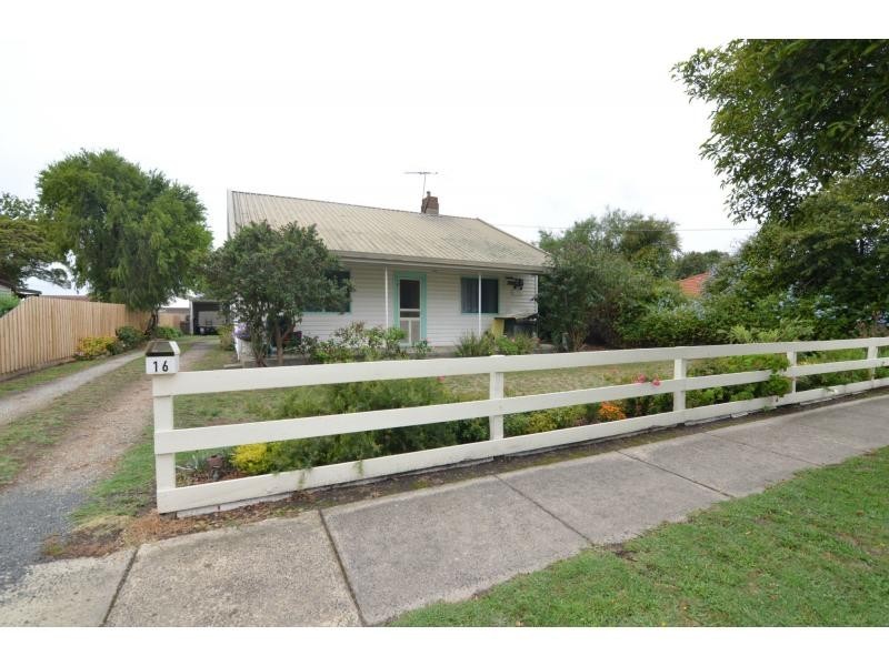 16 Gardner Street, Koo Wee Rup VIC 3981
