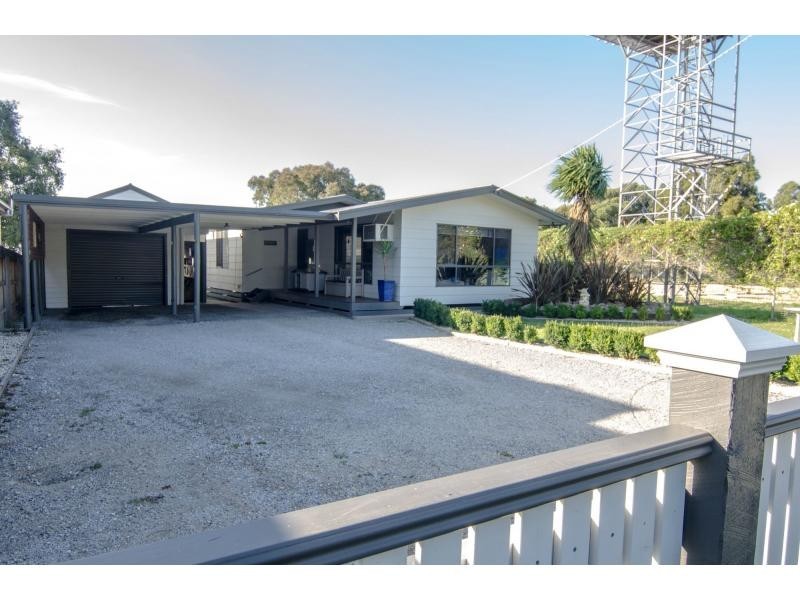 385 Westernport Road, Lang Lang VIC 3984