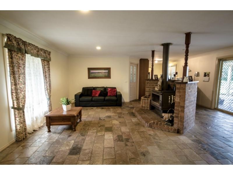 54 Hatchs Road, Nyora VIC 3987