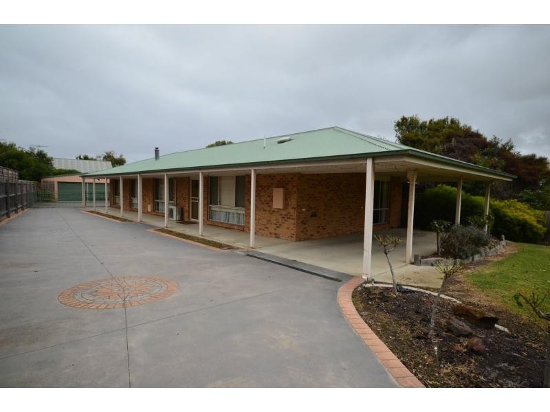 220 McDonalds Track, Lang Lang VIC 3984