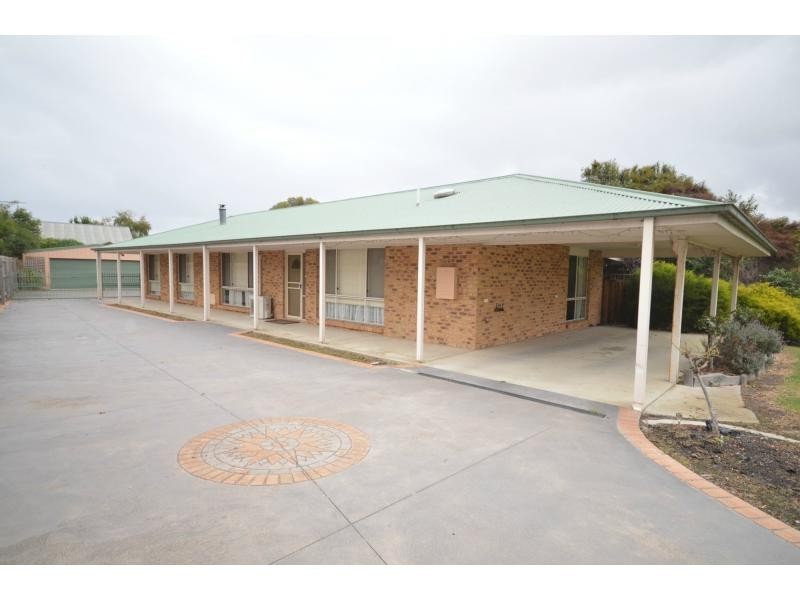 220 McDonalds Track, Lang Lang VIC 3984