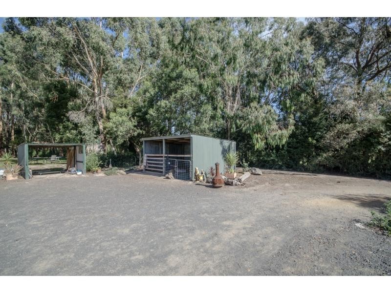 345 Henrys Road, Nyora VIC 3987