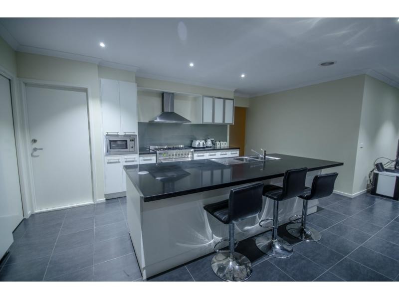43 Rupert Street, Lang Lang VIC 3984