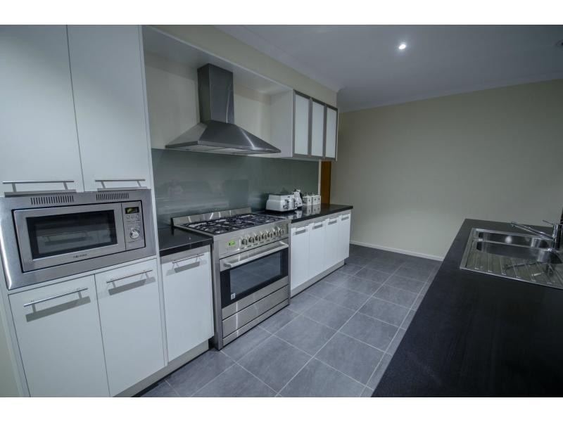 43 Rupert Street, Lang Lang VIC 3984