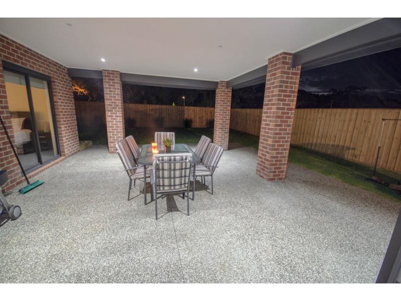 43 Rupert Street, Lang Lang VIC 3984