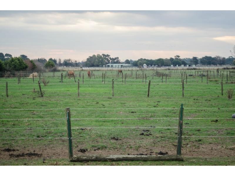 85 School Road, Bayles VIC 3981