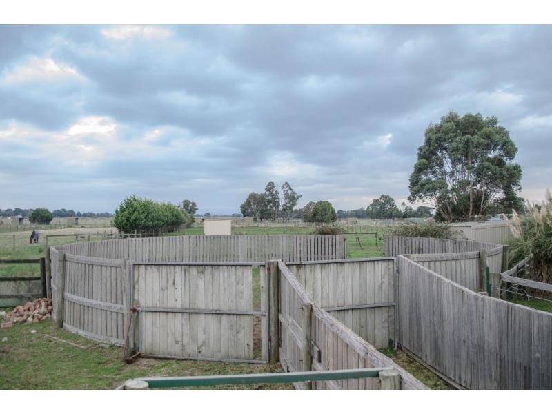 85 School Road, Bayles VIC 3981