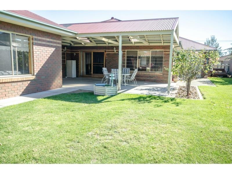 17 Tresize Court, Lang Lang VIC 3984