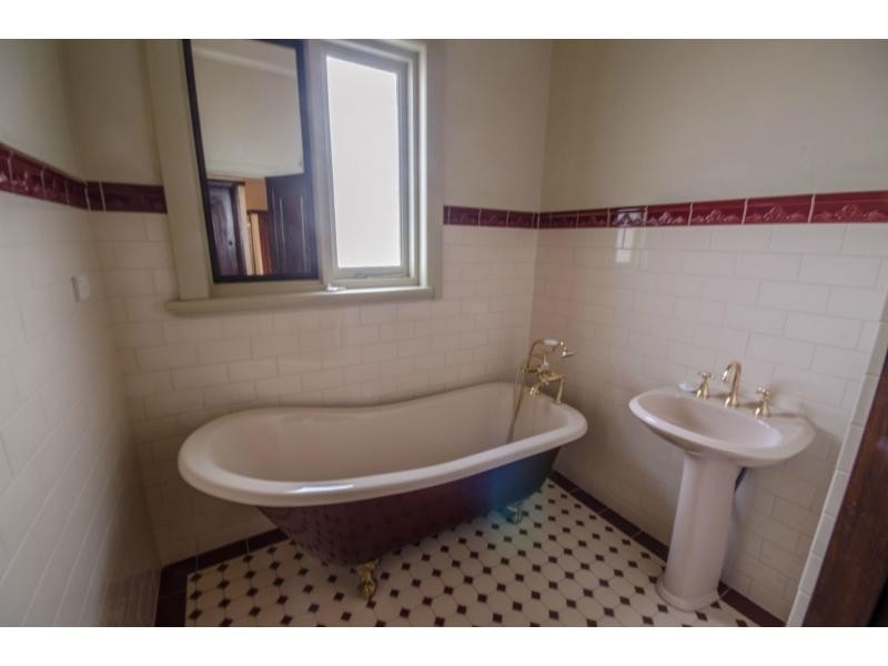 372 Rossiter Road, Koo Wee Rup VIC 3981