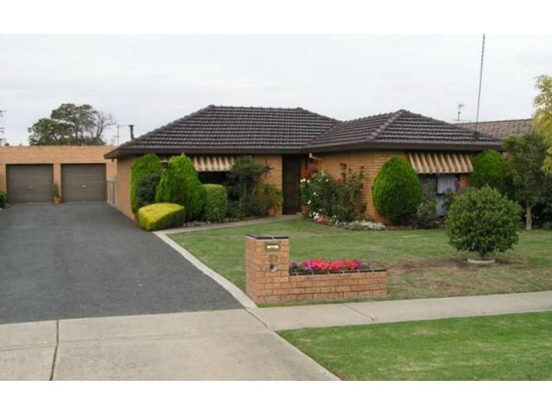 33 Sybella Avenue, Koo Wee Rup VIC 3981