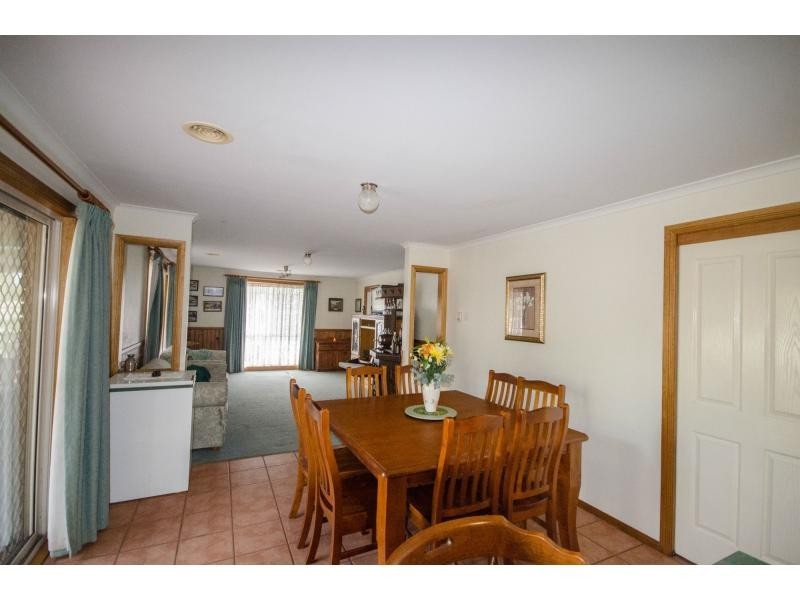 26 Alexandra Avenue, Koo Wee Rup VIC 3981