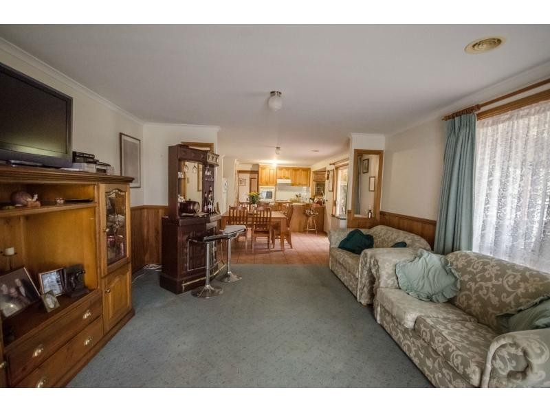 26 Alexandra Avenue, Koo Wee Rup VIC 3981