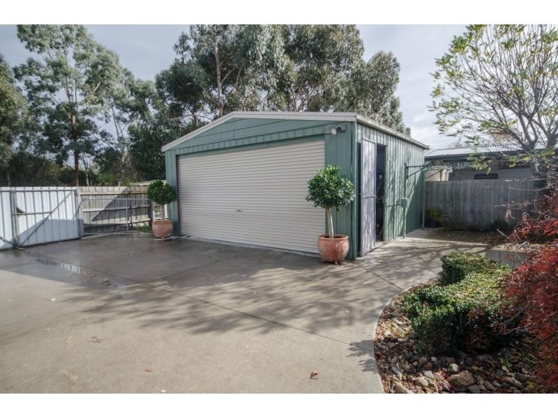 26 Alexandra Avenue, Koo Wee Rup VIC 3981