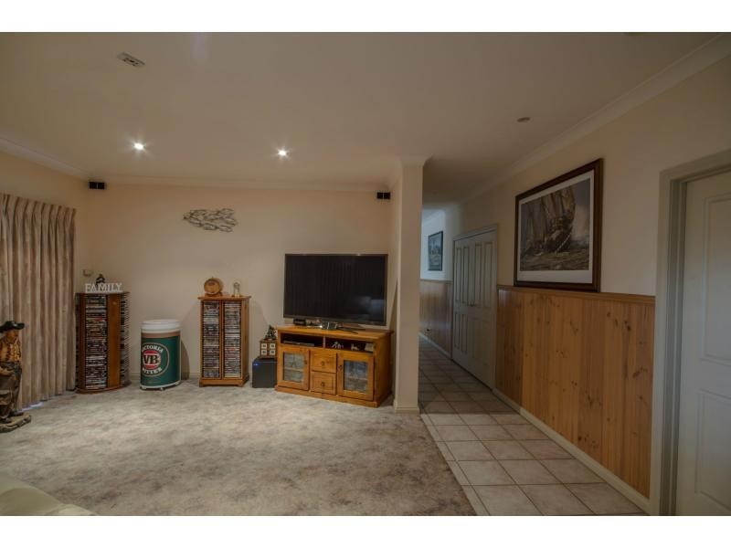 218 McDonalds Track, Lang Lang VIC 3984