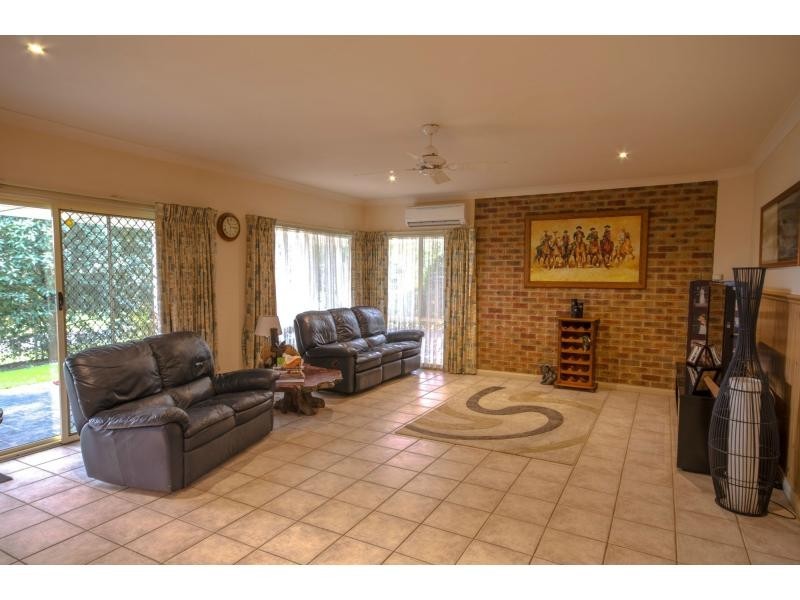 218 McDonalds Track, Lang Lang VIC 3984