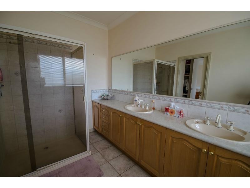 218 McDonalds Track, Lang Lang VIC 3984
