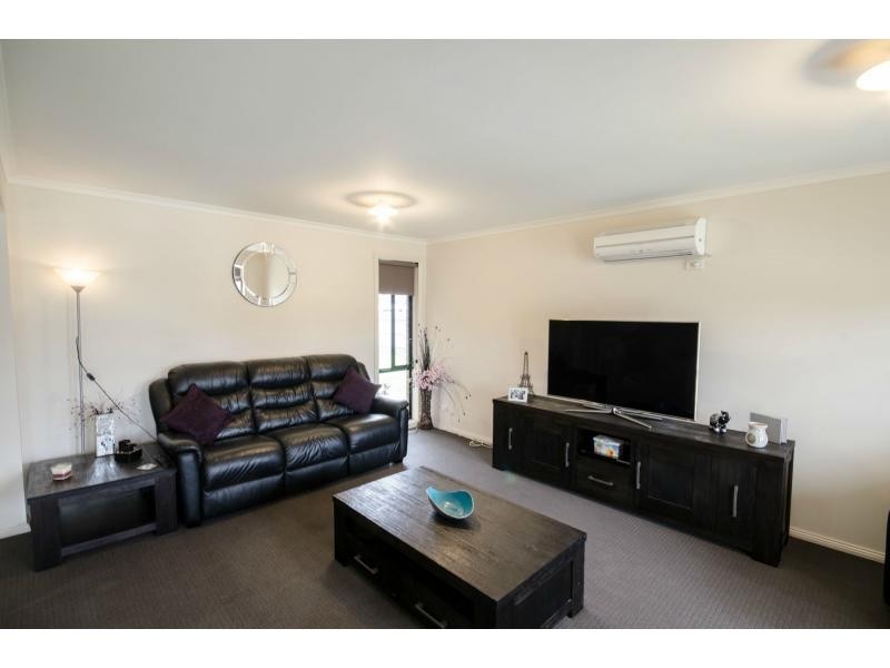 7 Barnes Way, Koo Wee Rup VIC 3981