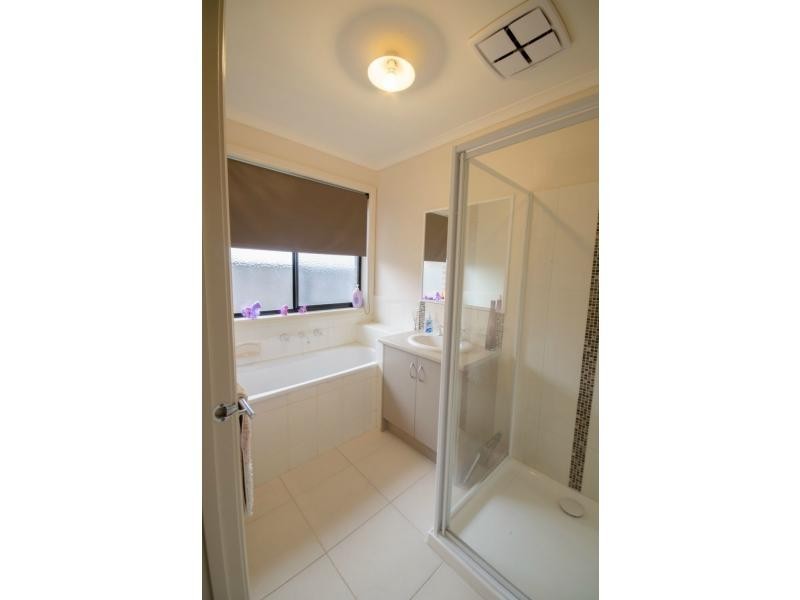 7 Barnes Way, Koo Wee Rup VIC 3981