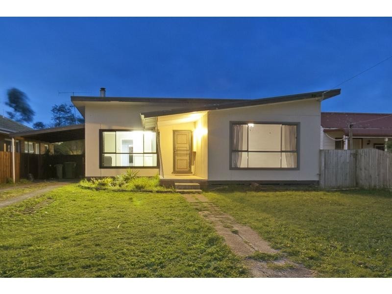 24 Henry Street, Koo Wee Rup VIC 3981
