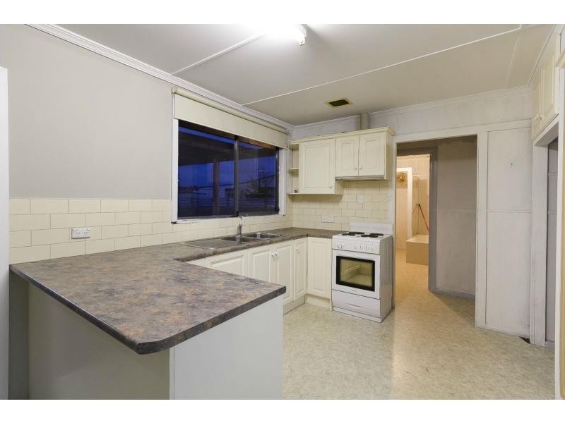 24 Henry Street, Koo Wee Rup VIC 3981