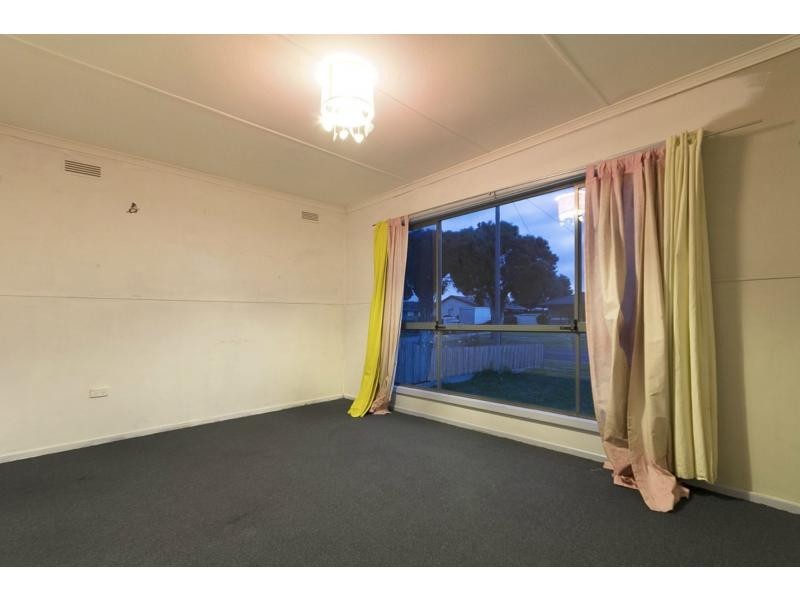 24 Henry Street, Koo Wee Rup VIC 3981