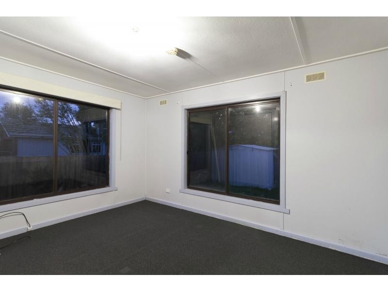 24 Henry Street, Koo Wee Rup VIC 3981