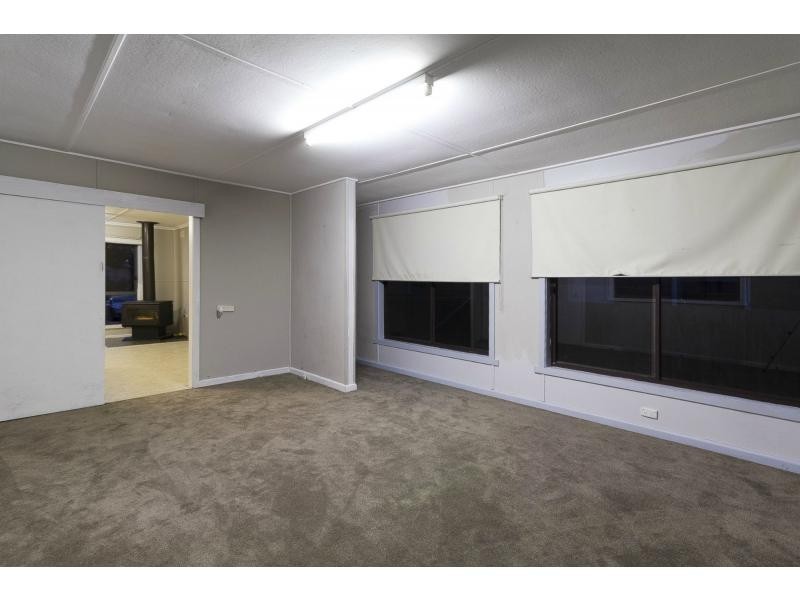 24 Henry Street, Koo Wee Rup VIC 3981