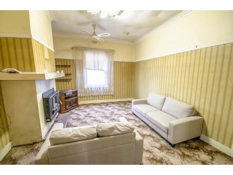 11 Oxford Street, Lang Lang VIC 3984