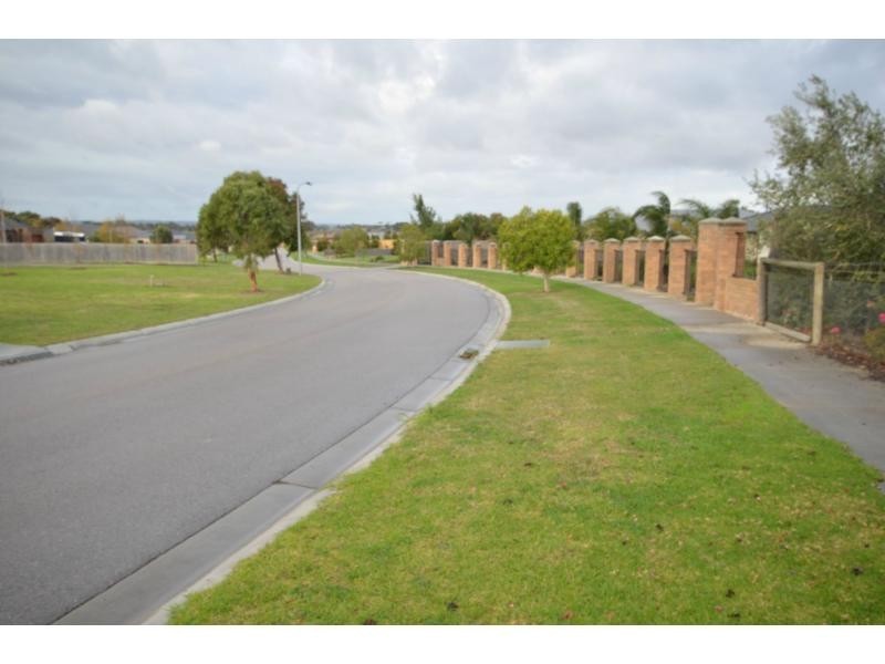 L28 Gainsborough Avenue, Lang Lang VIC 3984