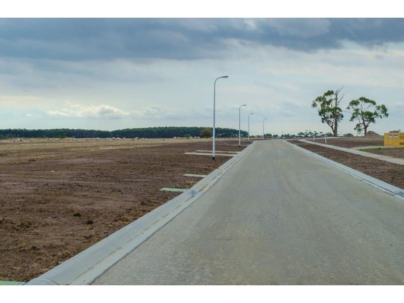 L9 Gainsborough Avenue, Lang Lang VIC 3984