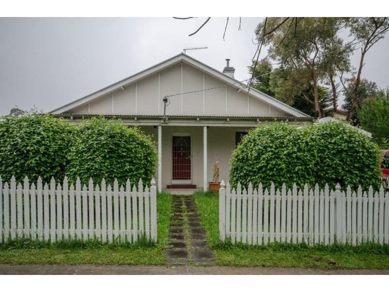 16 Grundy Avenue, Nyora VIC 3987