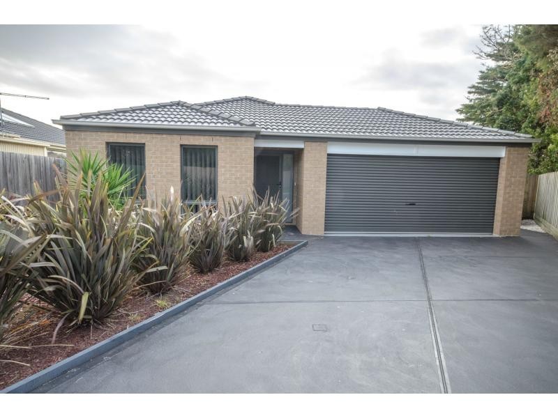2 Cullen Drive, Lang Lang VIC 3984