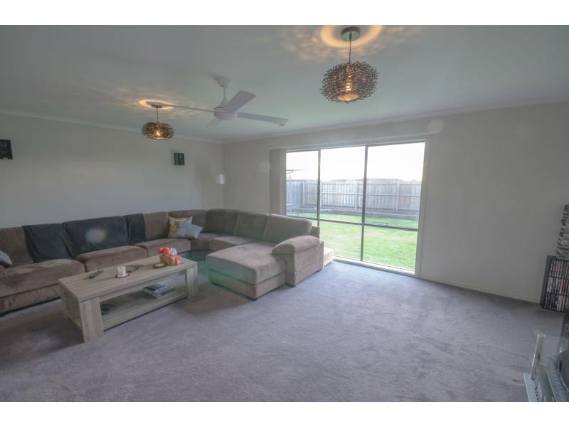 2 Cullen Drive, Lang Lang VIC 3984