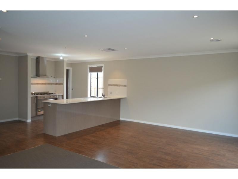 58 Roseberry Street, Lang Lang VIC 3984