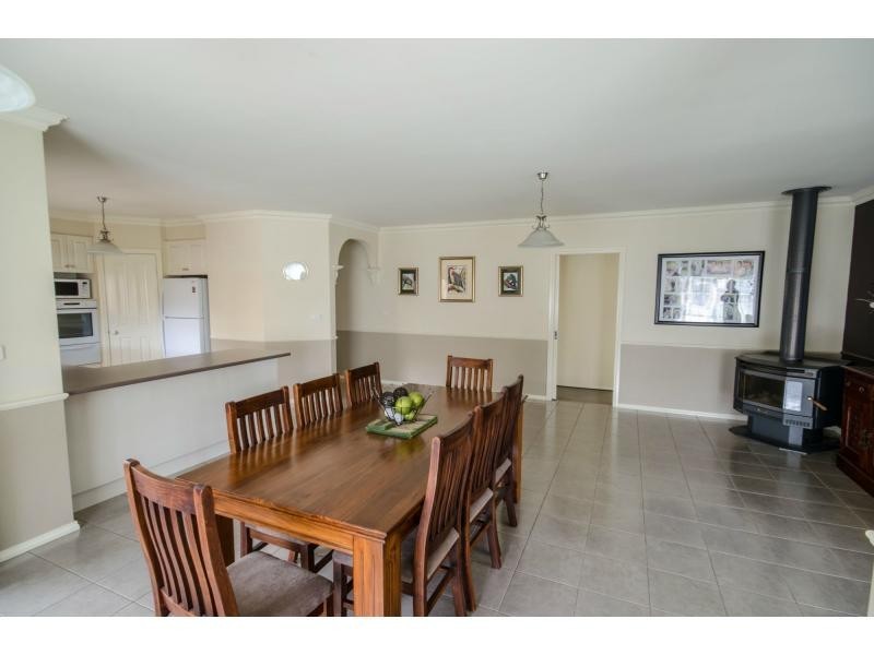 15 Hatchs Road, Nyora VIC 3987