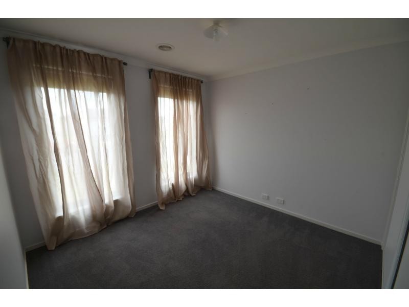 23 Warbler Street, Pakenham VIC 3810