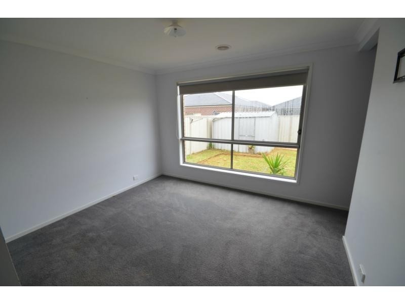 23 Warbler Street, Pakenham VIC 3810