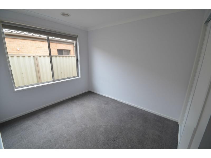 23 Warbler Street, Pakenham VIC 3810