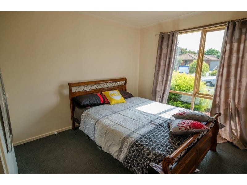 25 Kingston Avenue, Pakenham VIC 3810